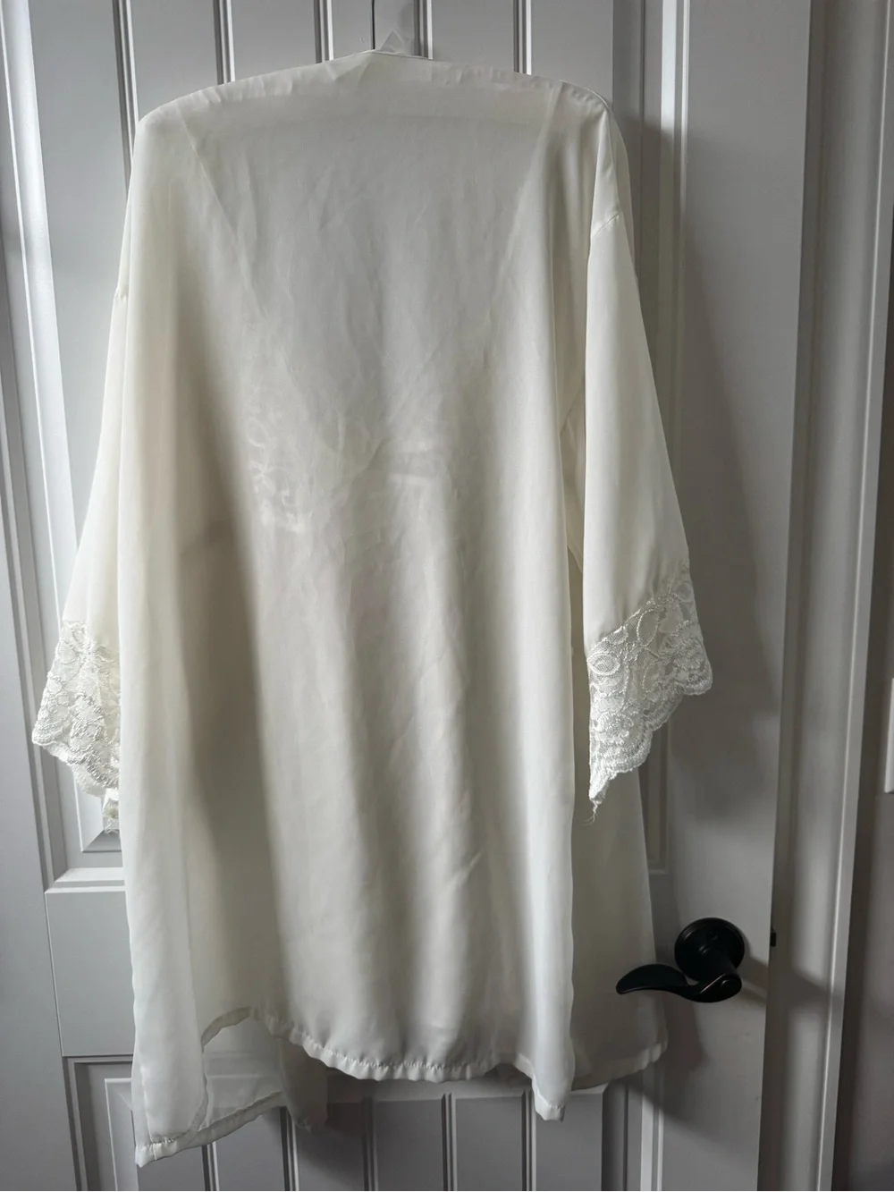 Silk-Feel Ivory Lace Trim Robe and Chemise Set